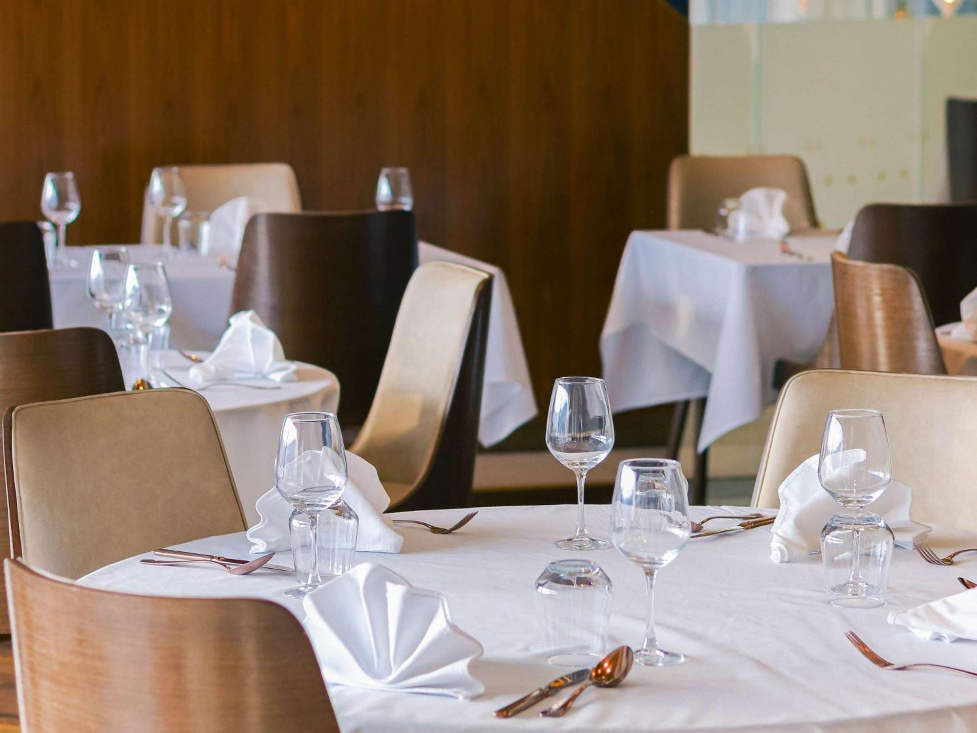 Swissotel SJJ Extérieur photo