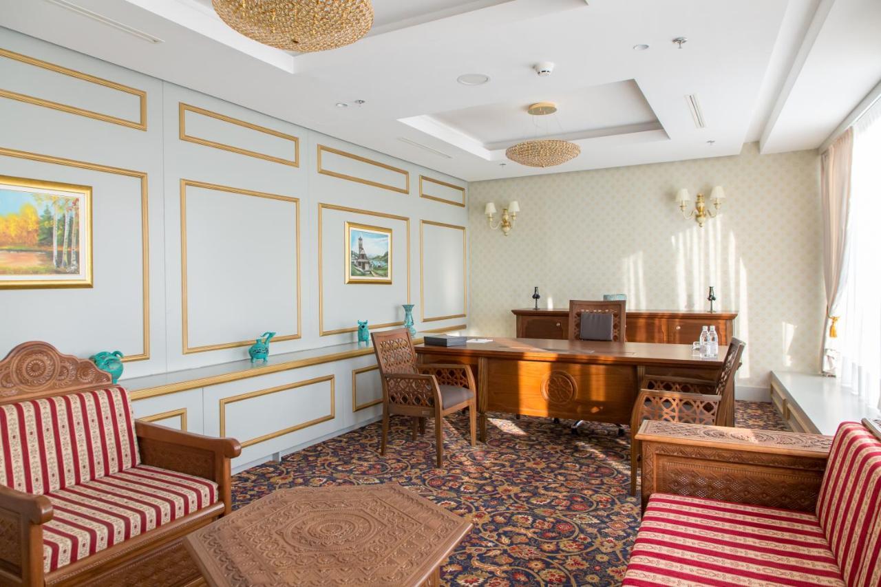 Swissotel SJJ Extérieur photo The office of the President of the University
